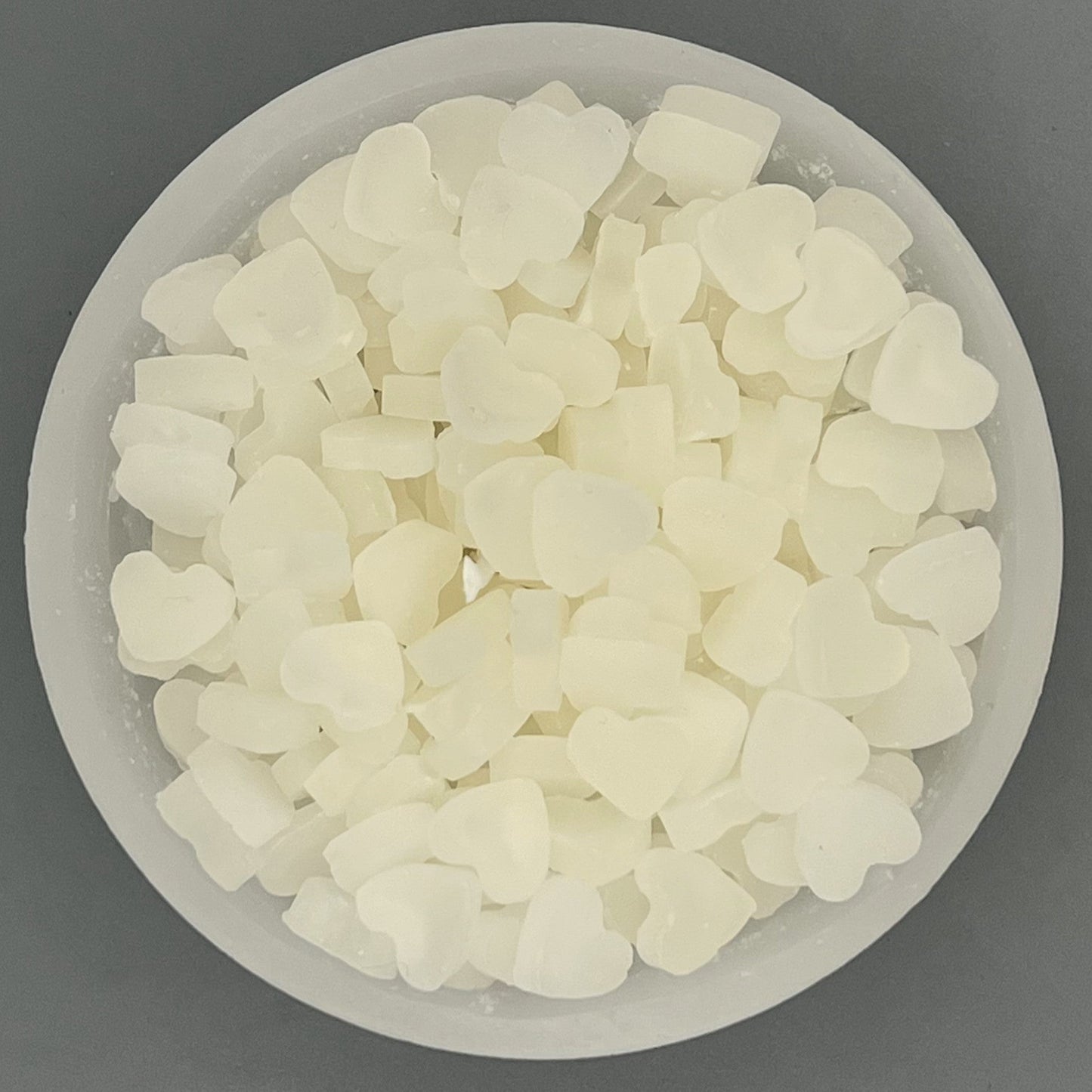 Würfelwachsschale 12 cm, Motiv Herz weiß