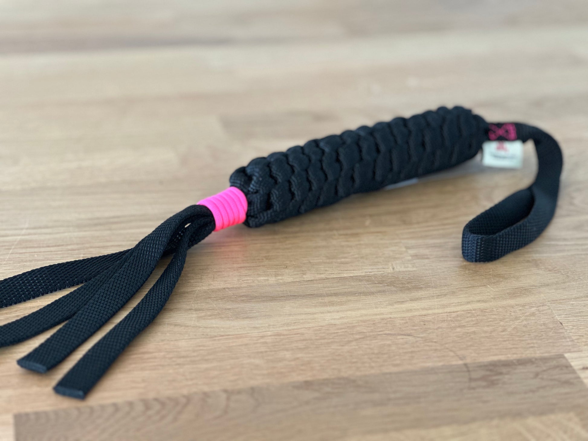 Knotenzergel schwarz mit pink