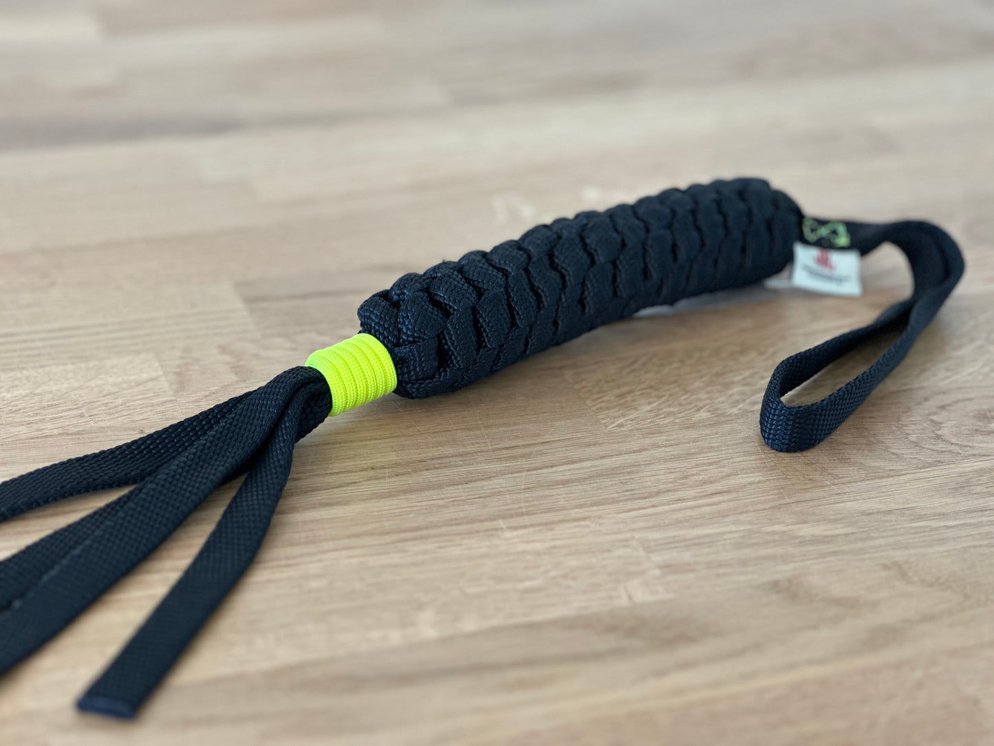 Knotenzergel schwarz mit gelb